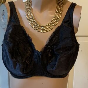 Women’s Vassarette Elegant Black Lace Bra underwire size 38DD